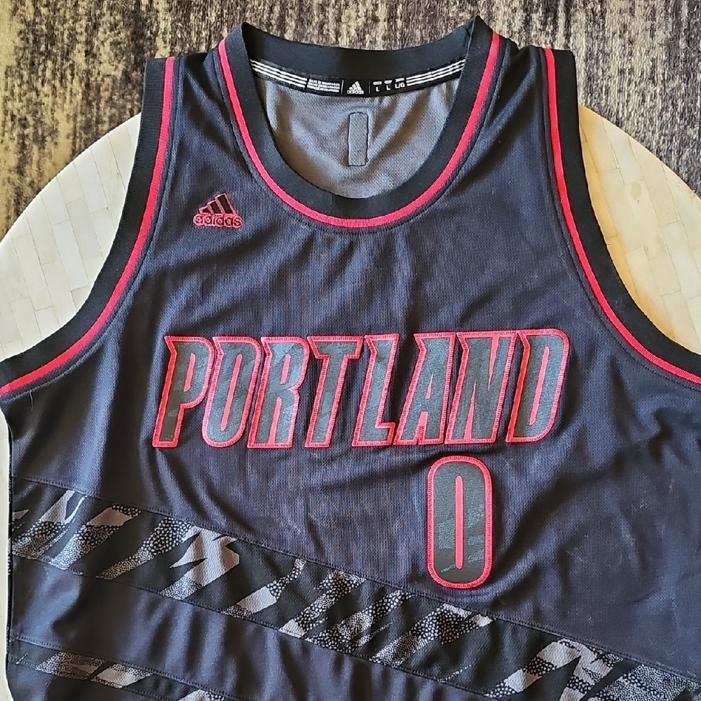 Limited Edition adidas Portland Trailblazers Lillard Jersey